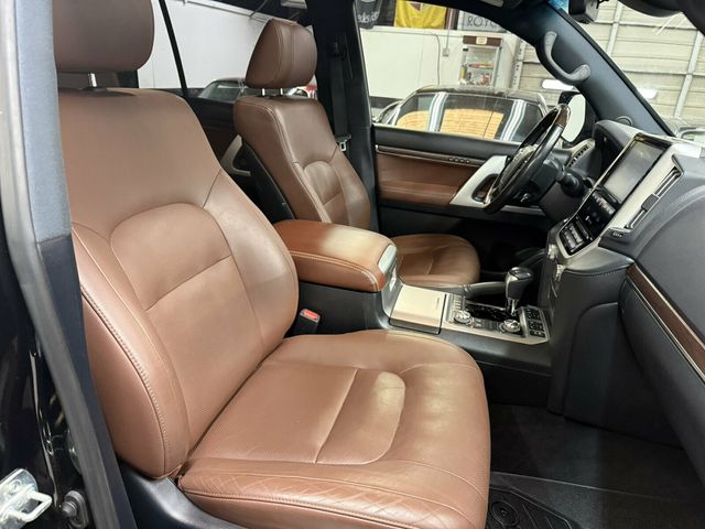 2019 Toyota Land Cruiser Heated&Cooled Seats/Blind SpotMonitor/JBL Audio/Lane Keep Assist - 23080958 - 33