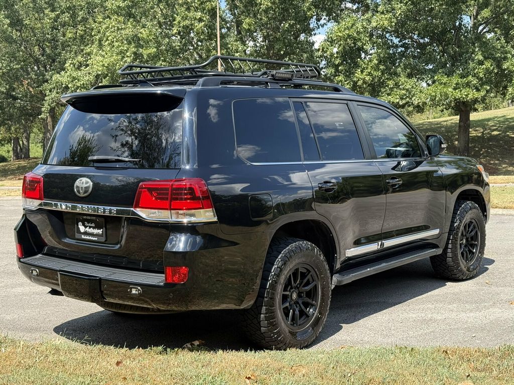 2019 Toyota Land Cruiser Heated&Cooled Seats/Blind SpotMonitor/JBL Audio/Lane Keep Assist - 23080958 - 5