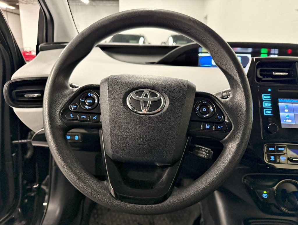 2019 Toyota Prius LE - 22735803 - 11