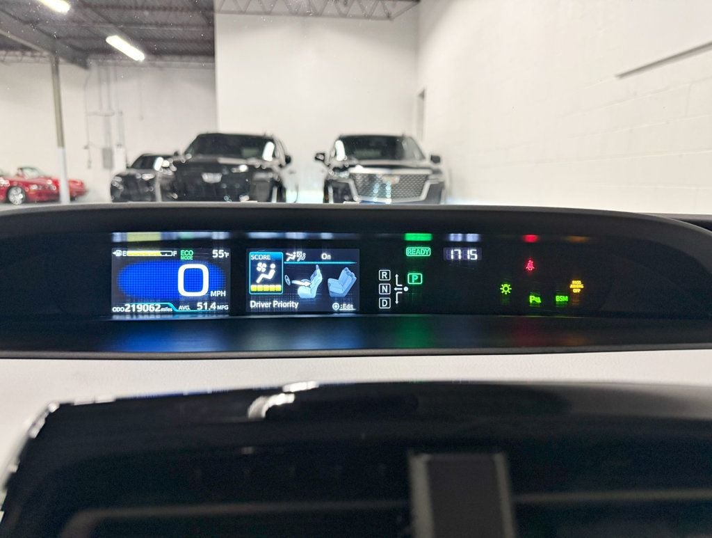 2019 Toyota Prius LE - 22735803 - 15