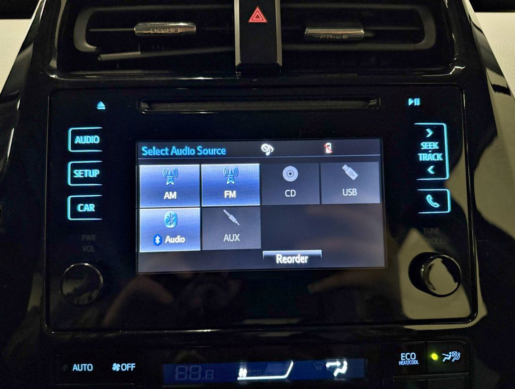 2019 Toyota Prius LE - 22735803 - 19