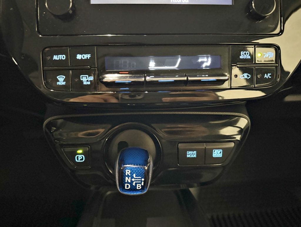 2019 Toyota Prius LE - 22735803 - 21