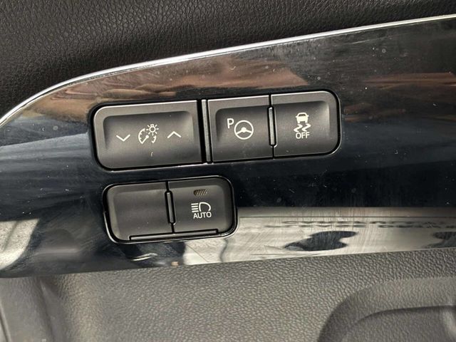 2019 Toyota Prius L Eco - 23052481 - 29