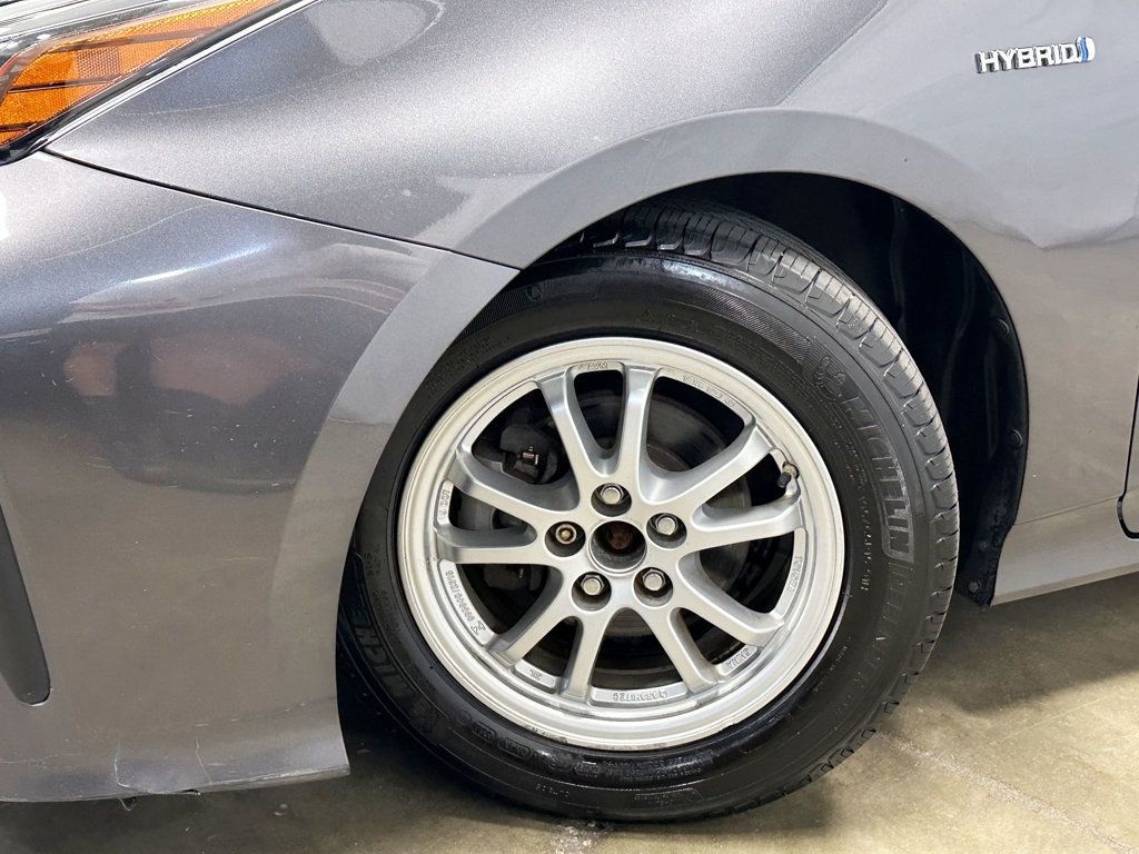 2019 Toyota Prius L Eco - 23066735 - 12