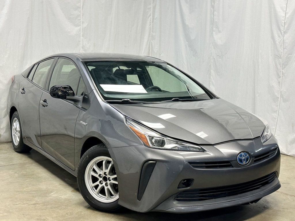 2019 Toyota Prius L Eco - 23066735 - 1