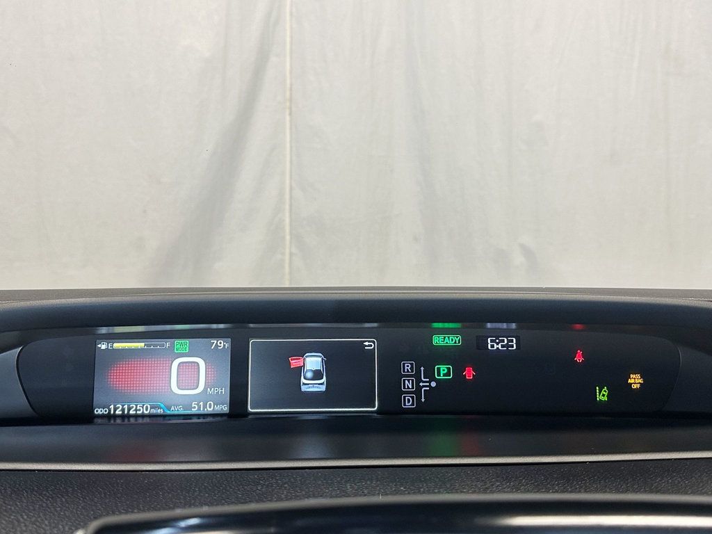 2019 Toyota Prius L Eco - 23066735 - 23
