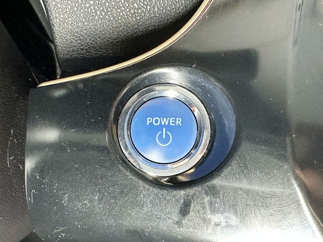 2019 Toyota Prius L Eco - 23066735 - 24