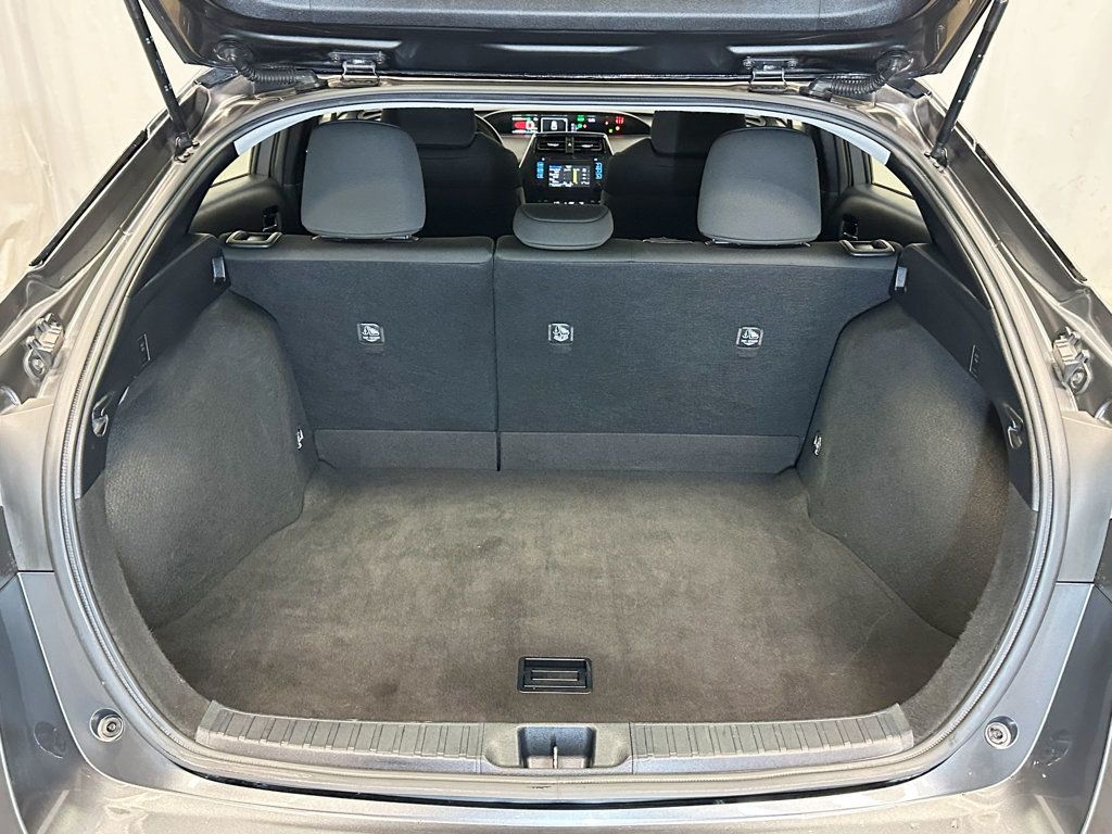 2019 Toyota Prius L Eco - 23066735 - 36