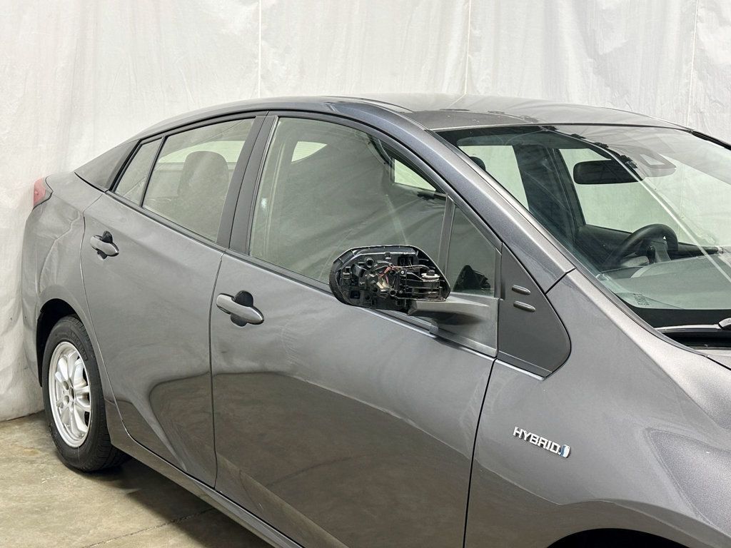 2019 Toyota Prius L Eco - 23066735 - 3
