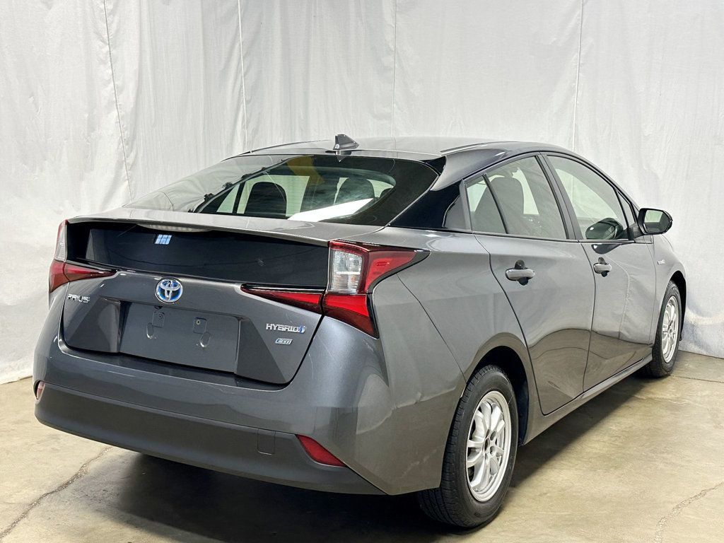 2019 Toyota Prius L Eco - 23066735 - 7