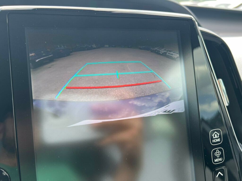 2019 Toyota Prius Limited - 22883410 - 18
