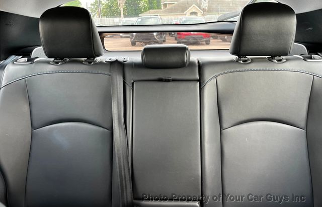 2019 Toyota Prius Limited - 23046028 - 19