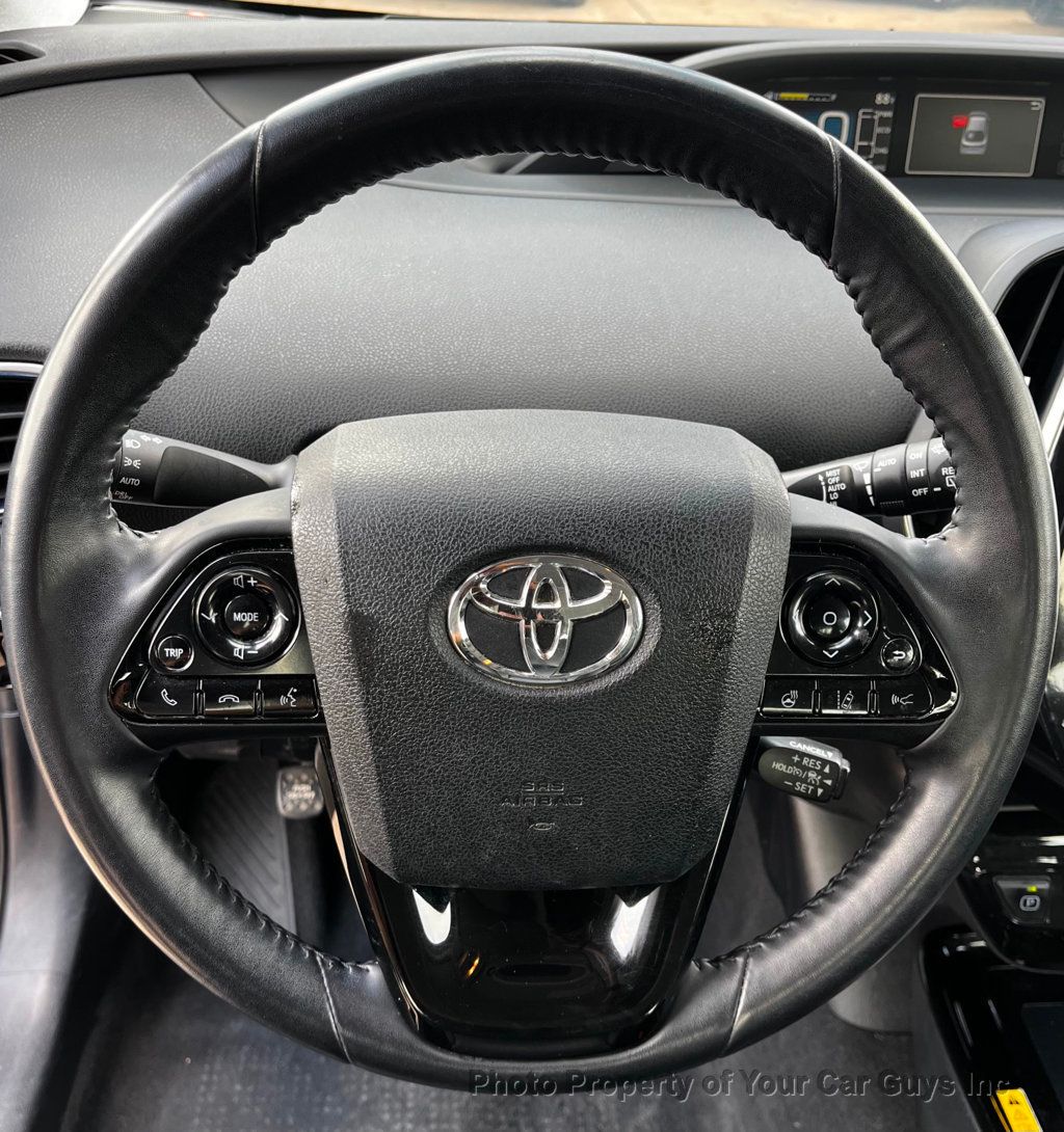 2019 Toyota Prius Limited - 23046028 - 24