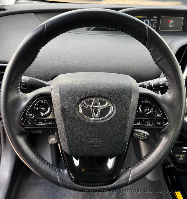 2019 Toyota Prius Limited - 23046028 - 24