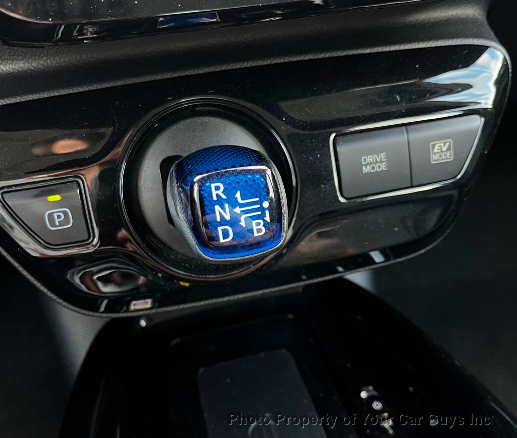 2019 Toyota Prius Limited - 23046028 - 25