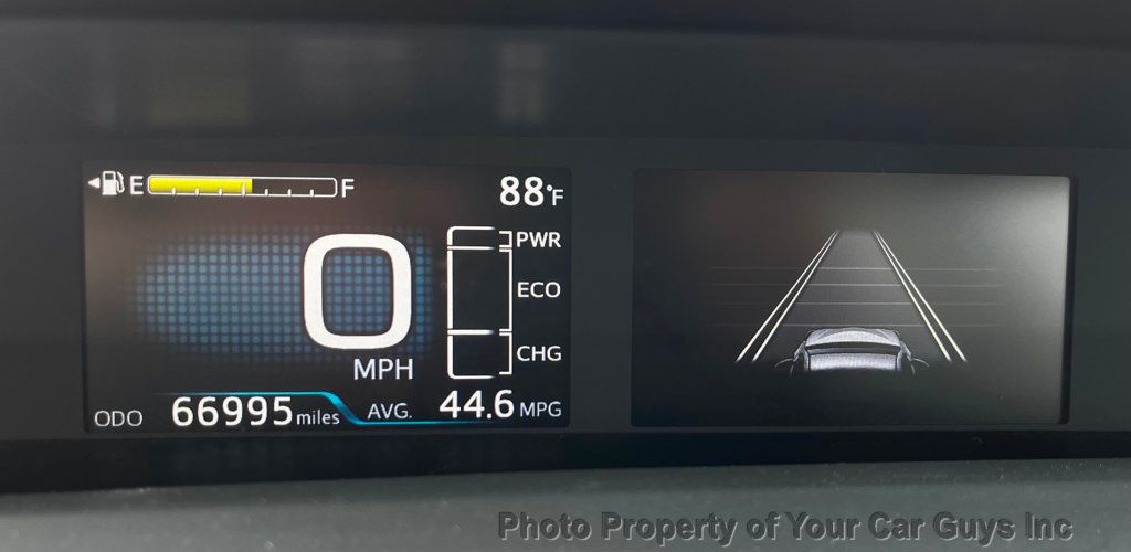 2019 Toyota Prius Limited - 23046028 - 31