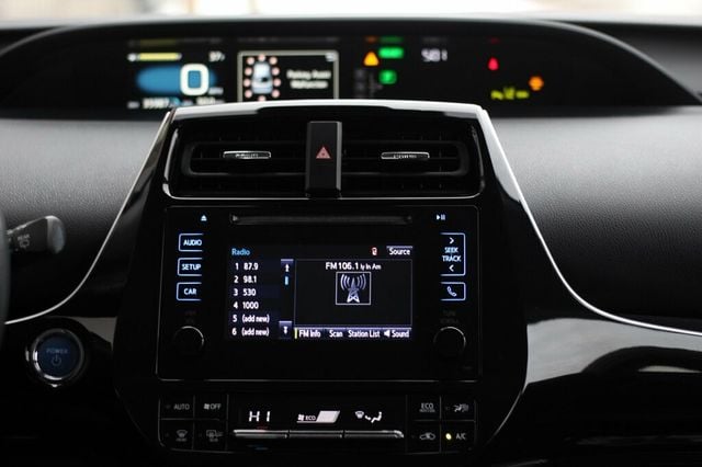 2019 Toyota Prius ONE OWNER XLE HYBRID - 22957096 - 12