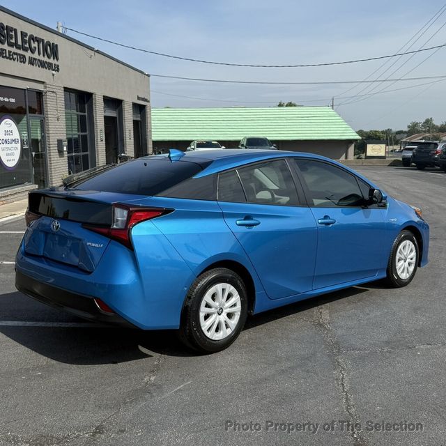2019 Toyota Prius PRIUS LE W/TOYOTA SAFETY SENSE,  - 23071400 - 17