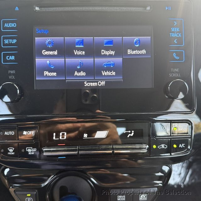 2019 Toyota Prius PRIUS LE W/TOYOTA SAFETY SENSE,  - 23071400 - 30