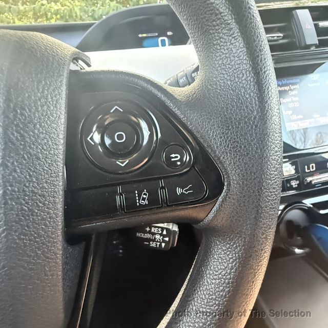 2019 Toyota Prius PRIUS LE W/TOYOTA SAFETY SENSE,  - 23071400 - 33