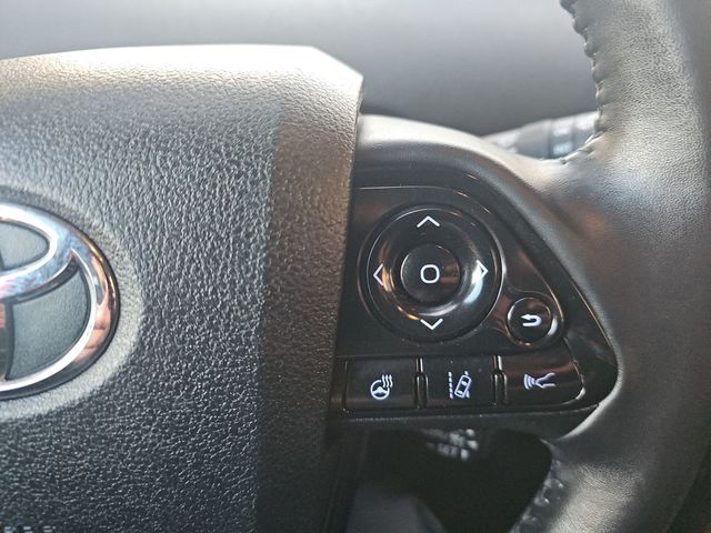 2019 Toyota Prius XLE - 22987211 - 31