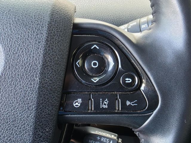 2019 Toyota Prius XLE AWD-e - 22872559 - 21