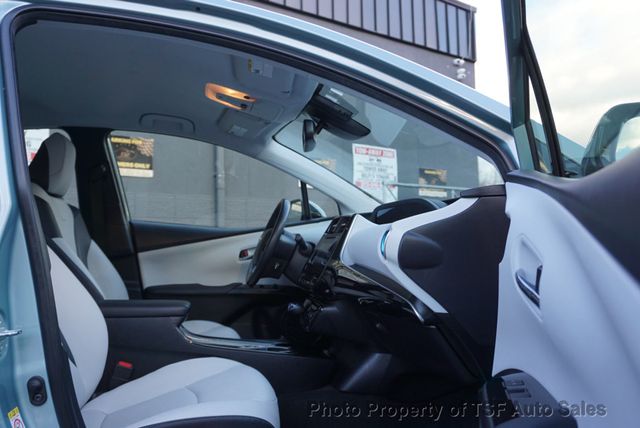 2019 Toyota Prius XLE AWD-e - 22946160 - 10