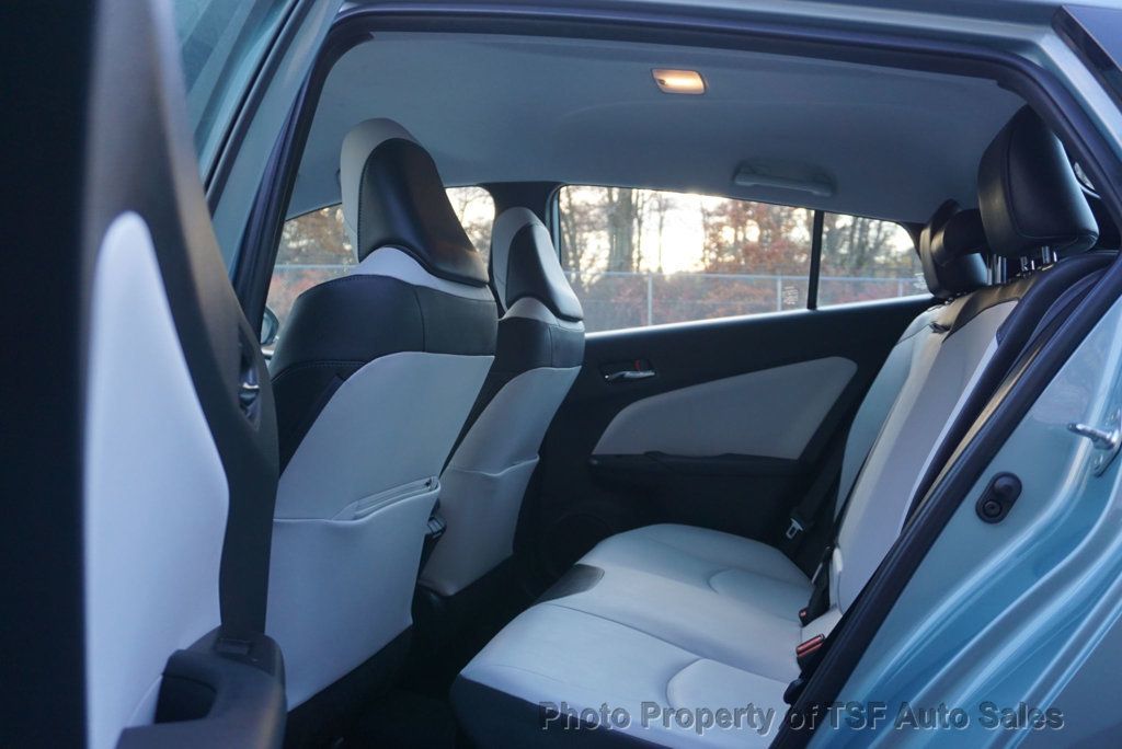 2019 Toyota Prius XLE AWD-e - 22946160 - 11