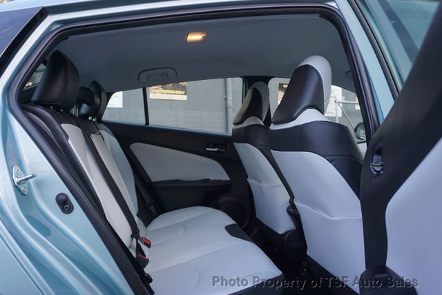 2019 Toyota Prius XLE AWD-e - 22946160 - 12