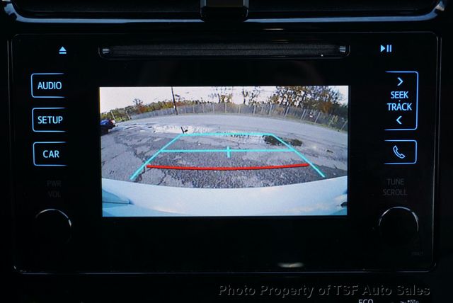 2019 Toyota Prius XLE AWD-e - 22946160 - 18