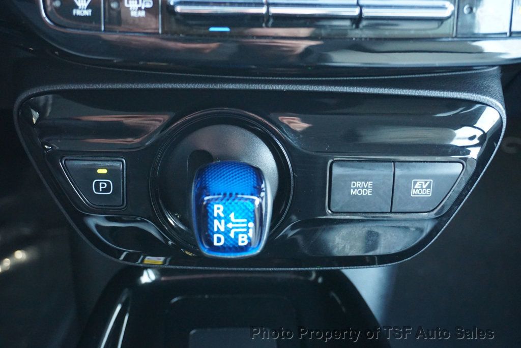 2019 Toyota Prius XLE AWD-e - 22946160 - 24