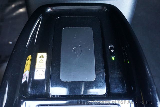 2019 Toyota Prius XLE AWD-e - 22946160 - 25