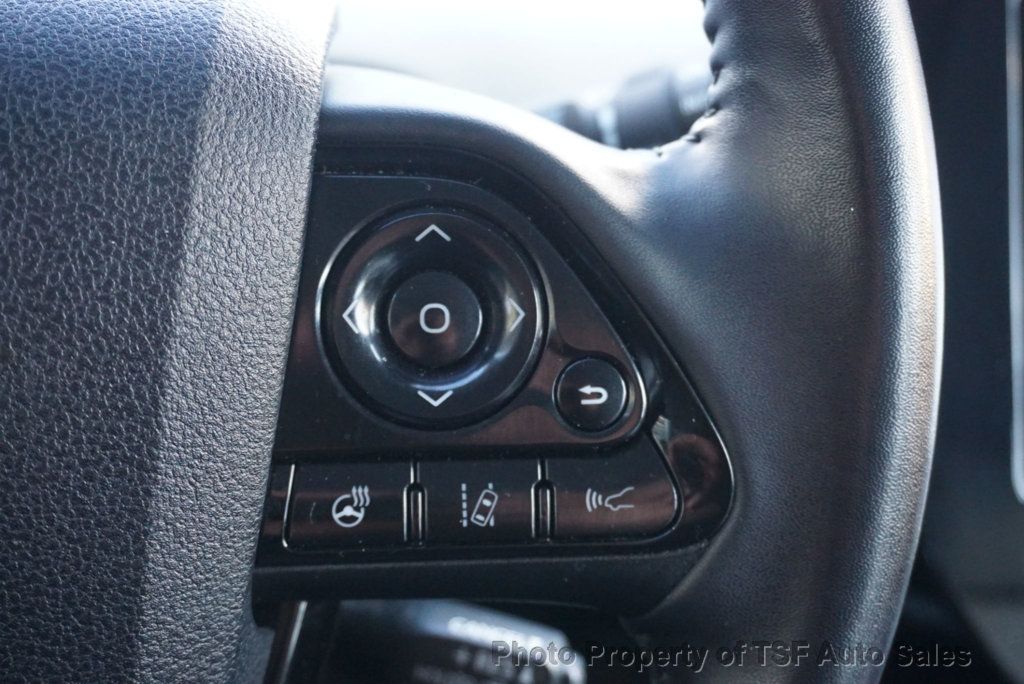 2019 Toyota Prius XLE AWD-e - 22946160 - 29