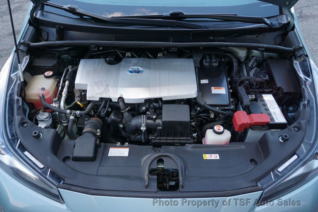 2019 Toyota Prius XLE AWD-e - 22946160 - 35