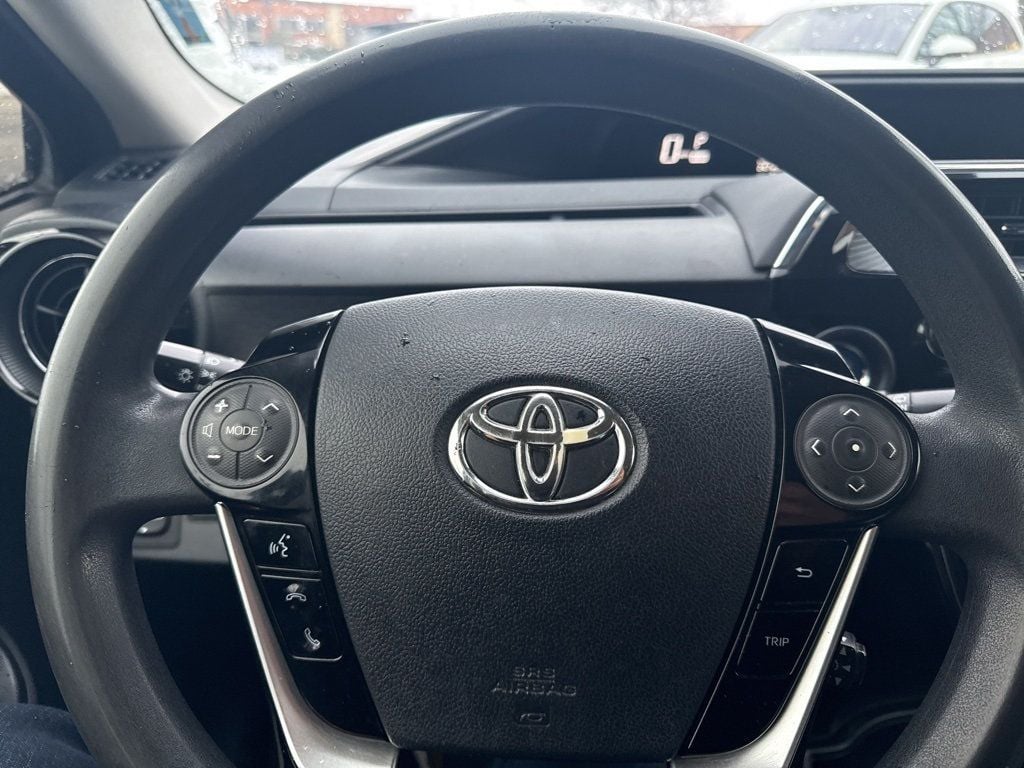 2019 Toyota Prius c LE - 22966365 - 10