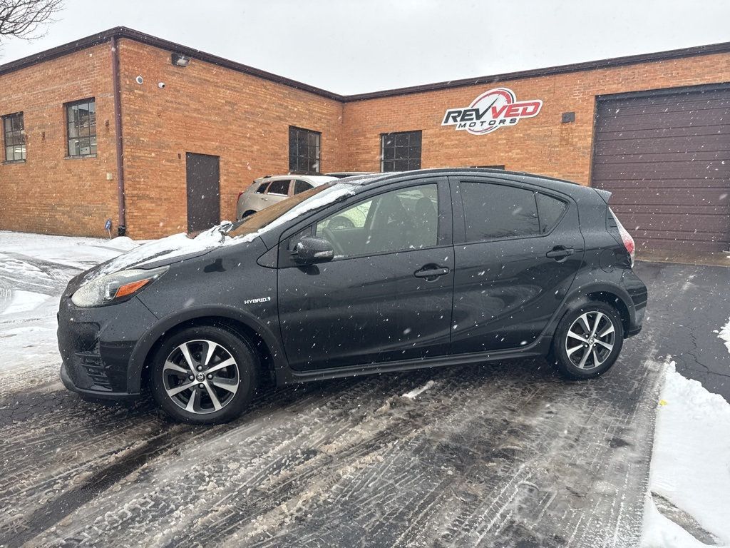 2019 Toyota Prius c LE - 22966365 - 2