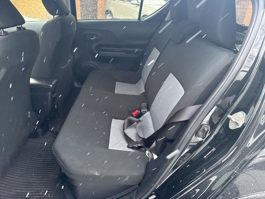 2019 Toyota Prius c LE - 22966365 - 7