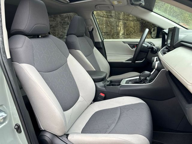 2019 Toyota RAV4 2019 TOYOTA RAV4 XLE - 22955020 - 11