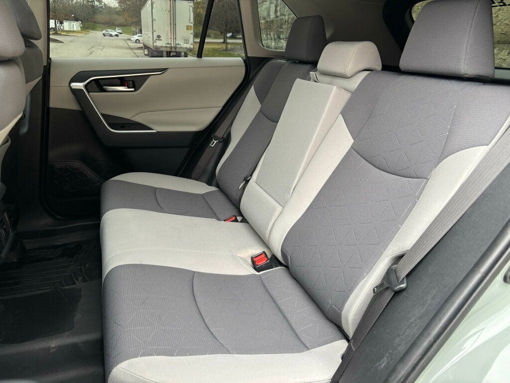 2019 Toyota RAV4 2019 TOYOTA RAV4 XLE - 22955020 - 16