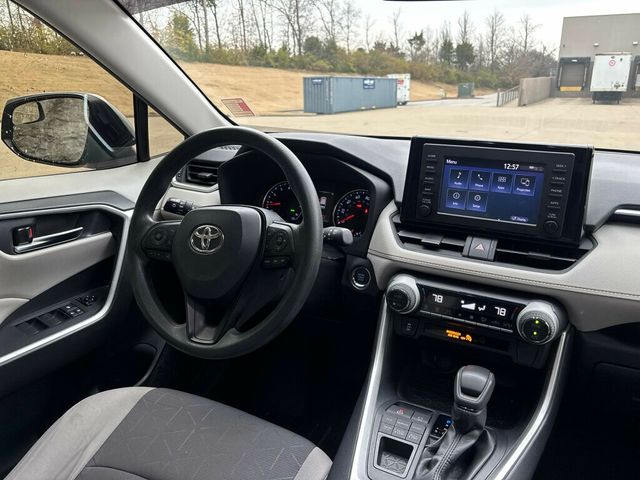 2019 Toyota RAV4 2019 TOYOTA RAV4 XLE - 22955020 - 23