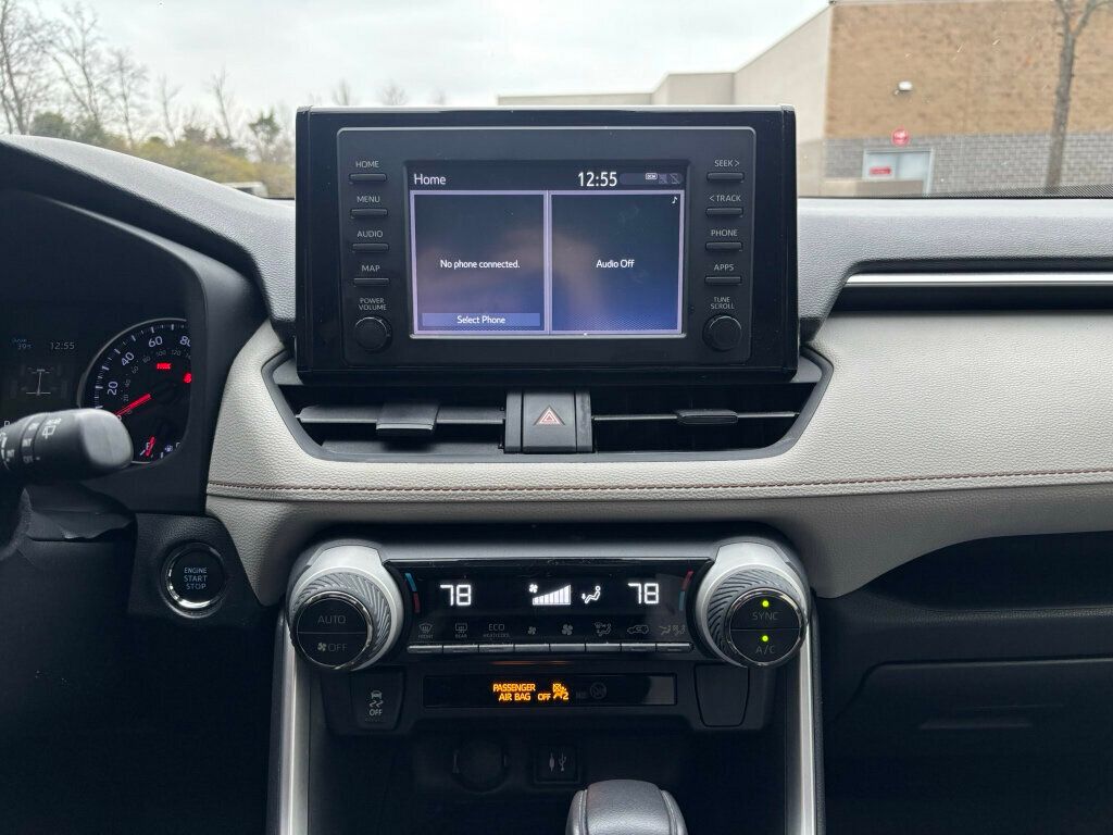 2019 Toyota RAV4 2019 TOYOTA RAV4 XLE - 22955020 - 24