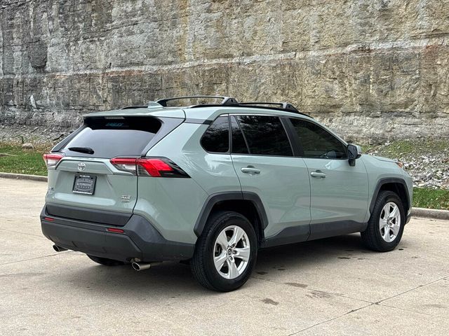 2019 Toyota RAV4 2019 TOYOTA RAV4 XLE - 22955020 - 3