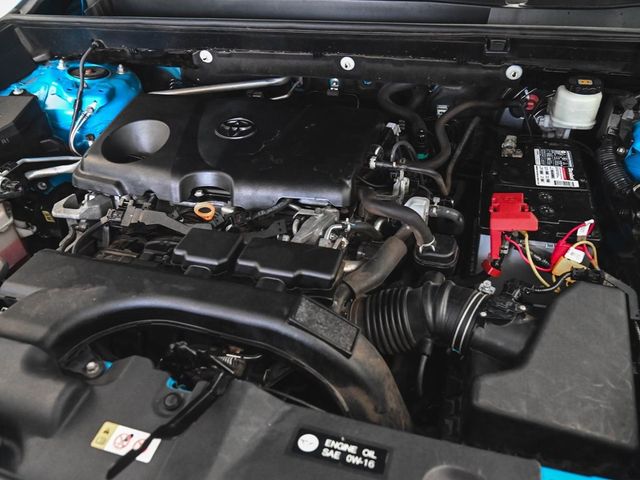 2019 Toyota RAV4 Adventure - 22967717 - 32