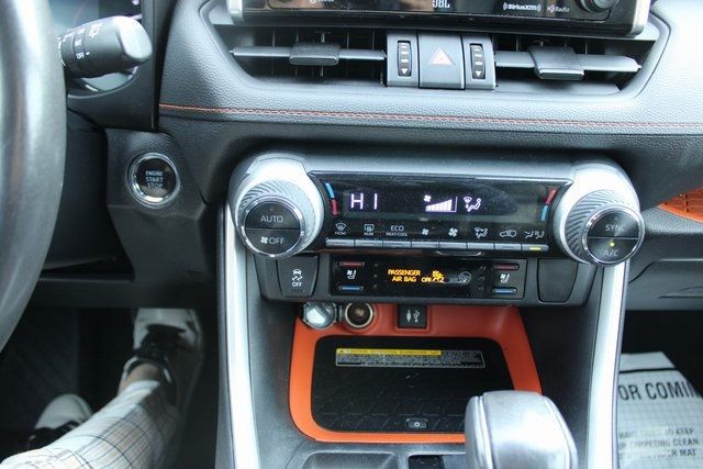 2019 Toyota RAV4 Adventure AWD - 22939127 - 17