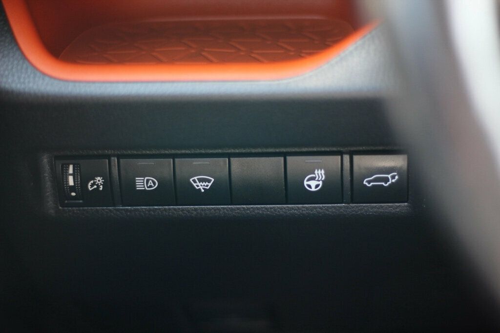 2019 Toyota RAV4 Adventure Premium photo 19