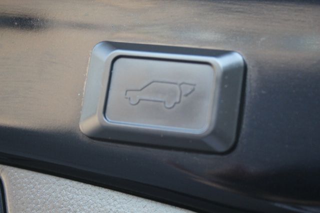 2019 Toyota RAV4 AWD ADVENTURE W/ TECH PKG, ENTUNE PREMIUM JBL AUDIO/ NAVIGATION - 22924427 - 31