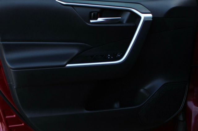 2019 Toyota RAV4 AWD XLE 7.0" TOUCH SCREEN W/ APPLE CARPLAY, BLIND SPOT - 23014224 - 18