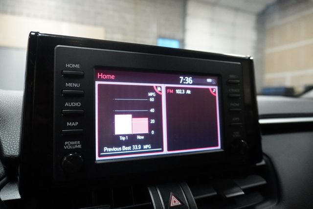 2019 Toyota RAV4 Hybrid LE AWD - 22965095 - 9