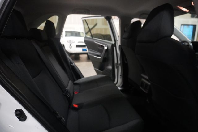 2019 Toyota RAV4 Hybrid LE AWD - 22965095 - 7