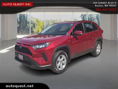 2019 Toyota RAV4 - 2T3MWRFV5KW012604